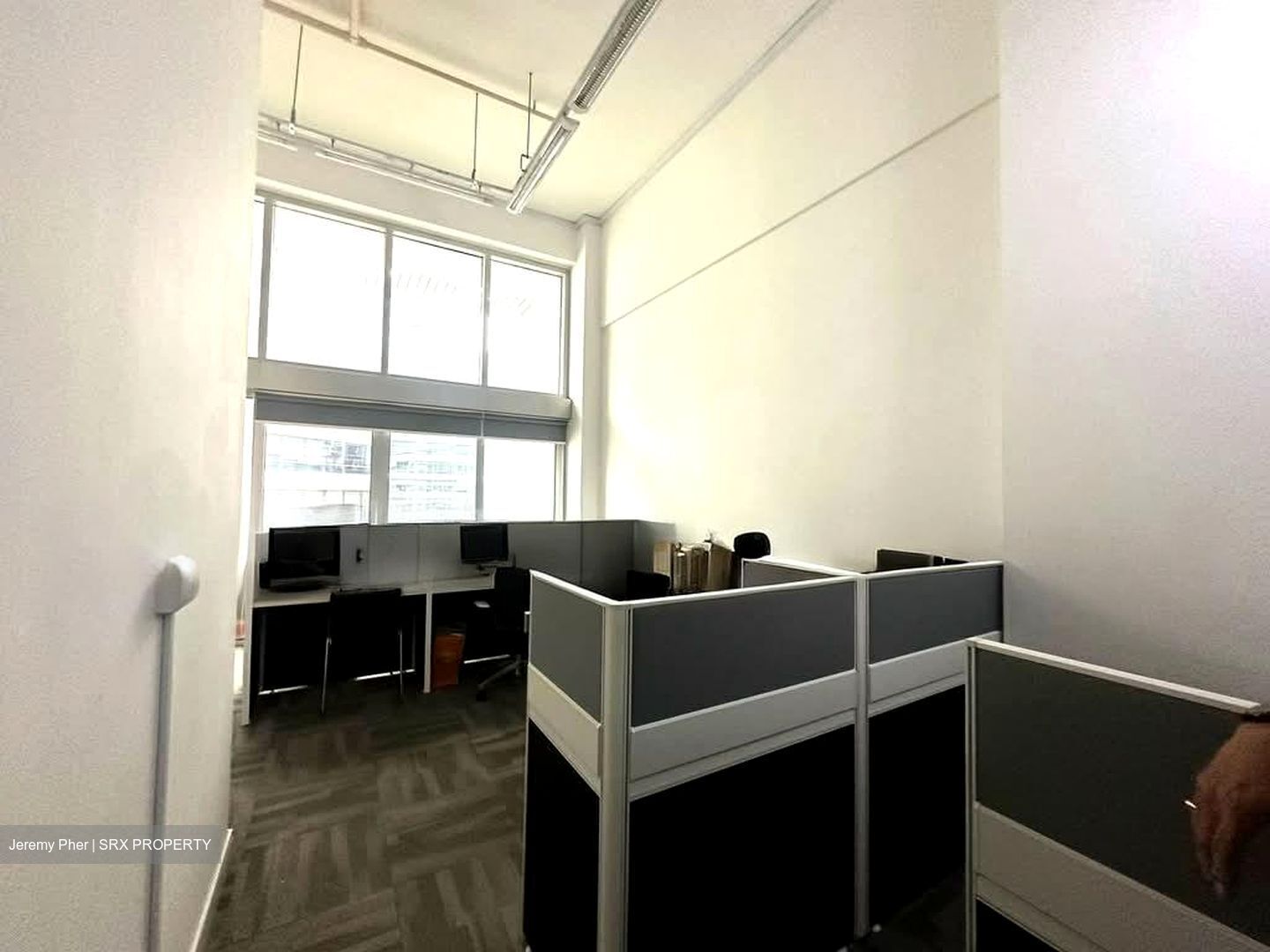 Eon Shenton (D2), Office #560778691